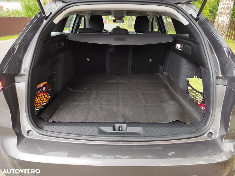 Opel Astra Sport Tourer 1.2L Turbo Start/Stop Edition - 7