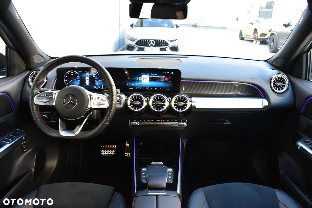 Mercedes-Benz GLB 200 4-Matic AMG Line 8G-DCT - 15