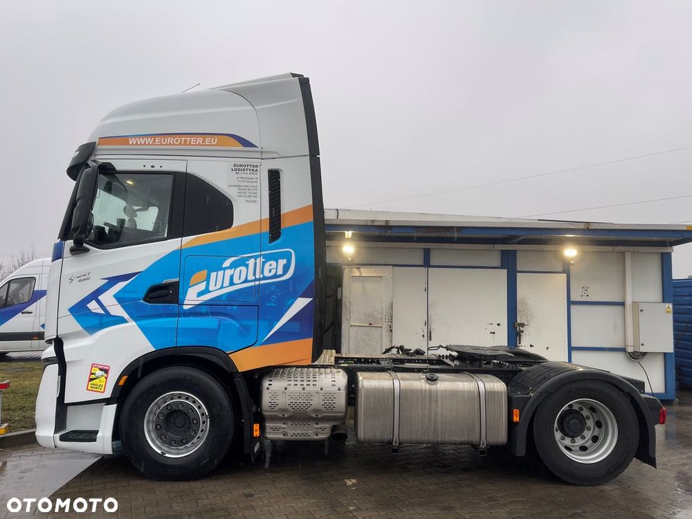 Iveco AS440ST / P - 9