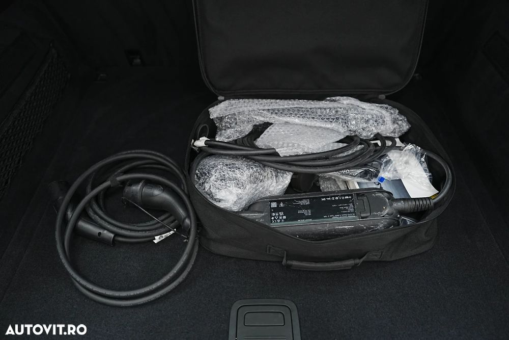 Porsche Cayenne Coupe E-Hybrid Tiptronic S Platinum Edition - 37