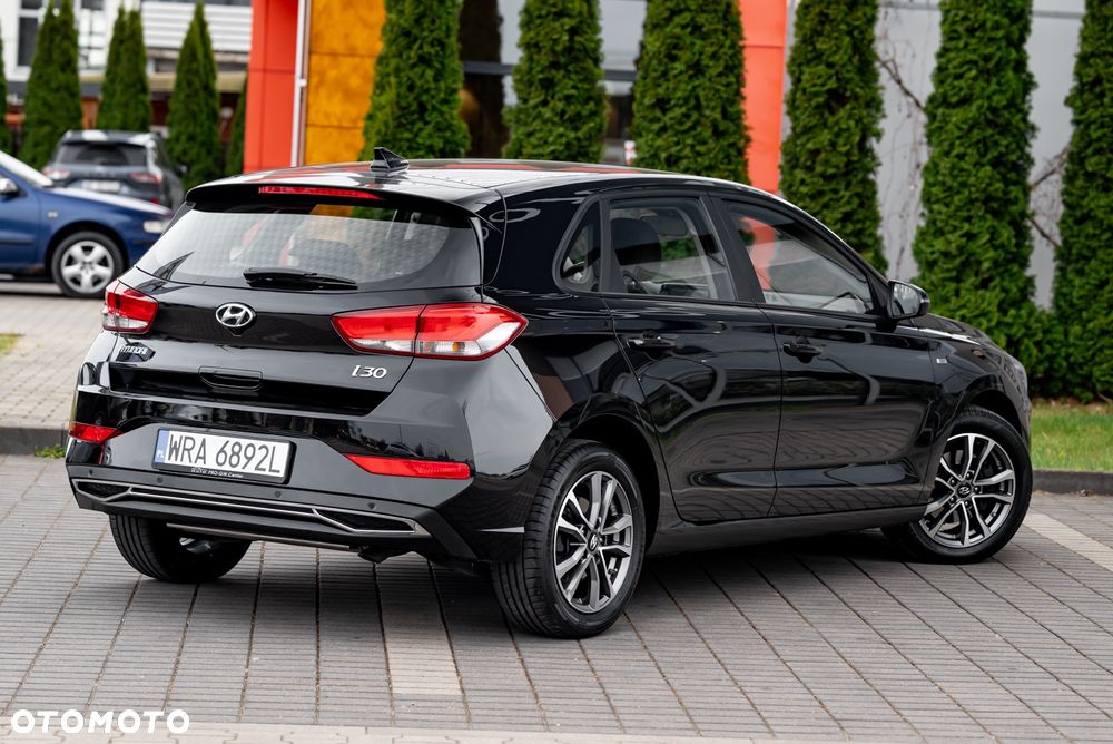 Hyundai i30 1.5 T-GDI 48V Premium DCT - 14