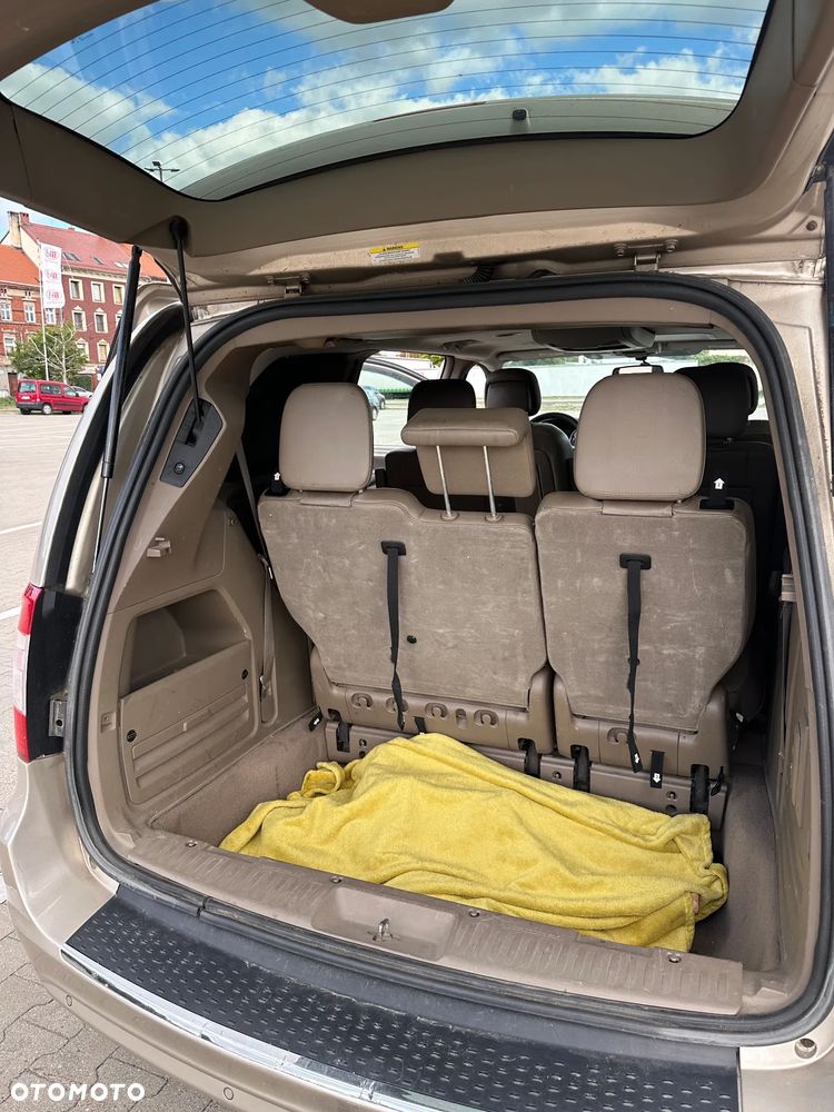 Lancia Voyager 3.6 Gold - 13