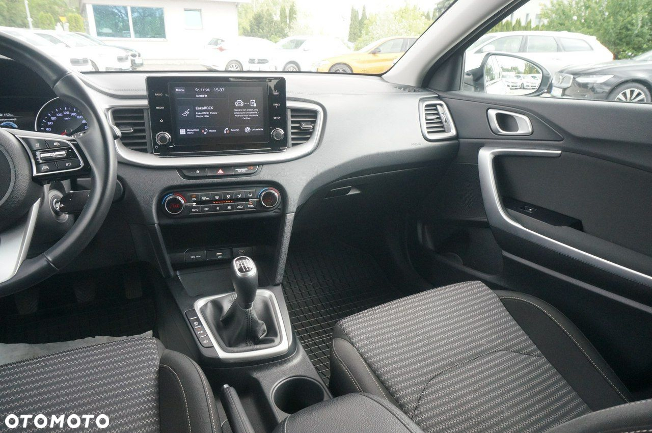 Kia Ceed 1.5 T-GDI M - 15