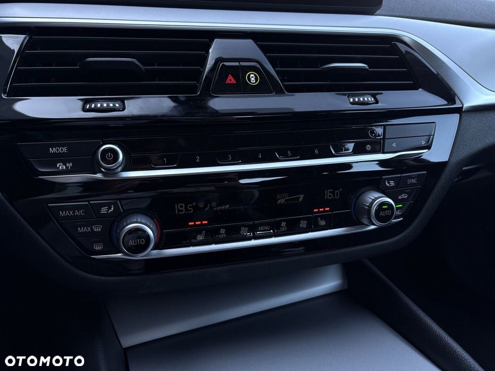 BMW Seria 5 - 28