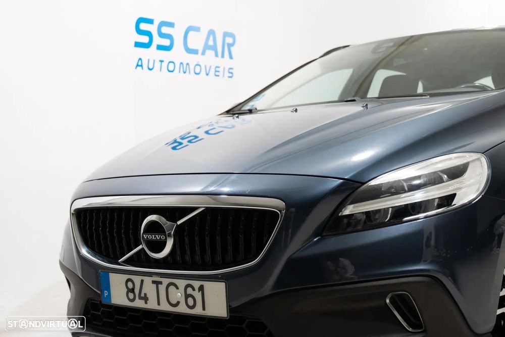 Volvo V40 Cross Country 2.0 D2 Momentum - 4