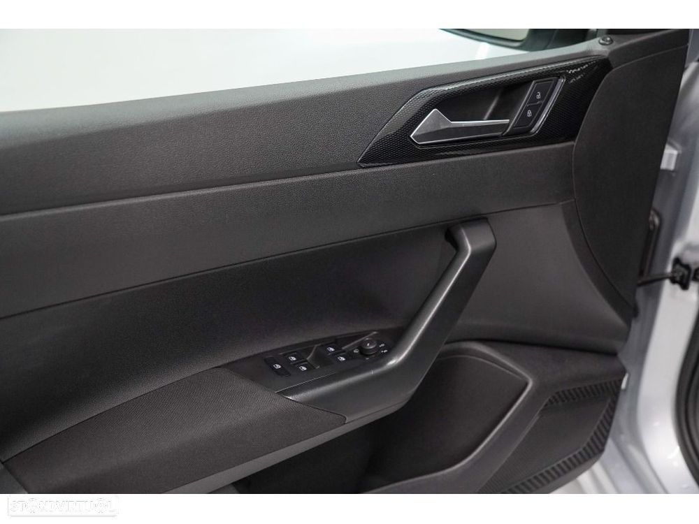 VW Polo 1.0 TSI Urban - 16