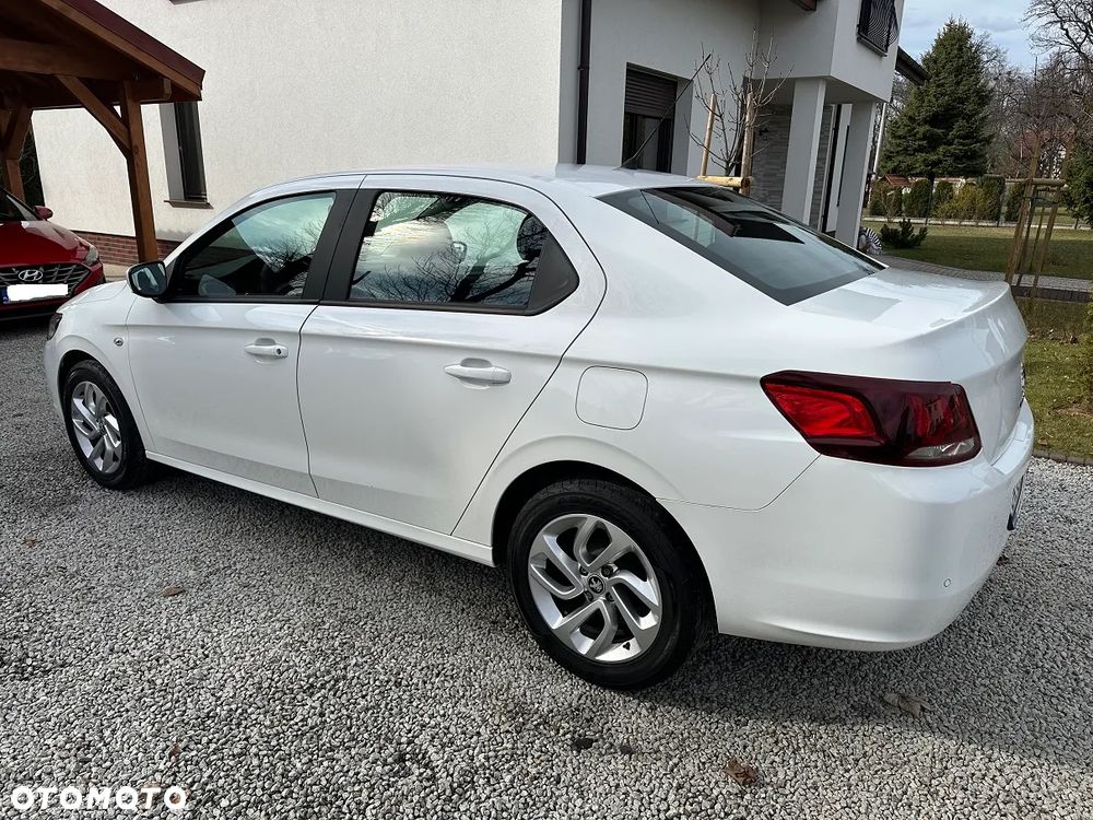 Peugeot 301 1.5 BlueHDi Active - 21