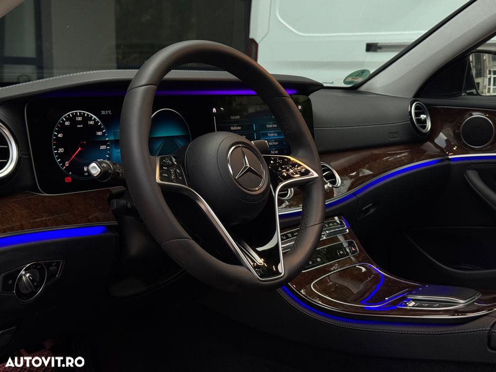 Mercedes-Benz E 300 de 9G-TRONIC Exclusive - 17