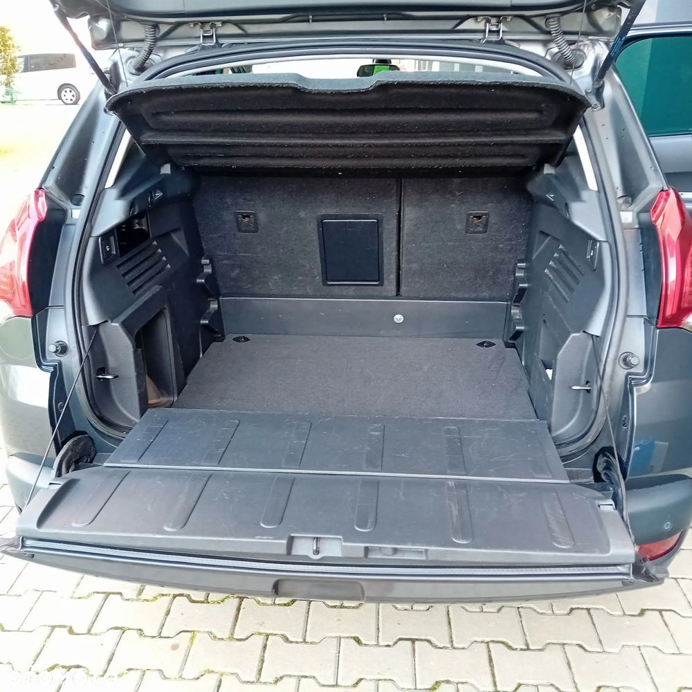 Peugeot 3008 HDi 115 Allure - 9