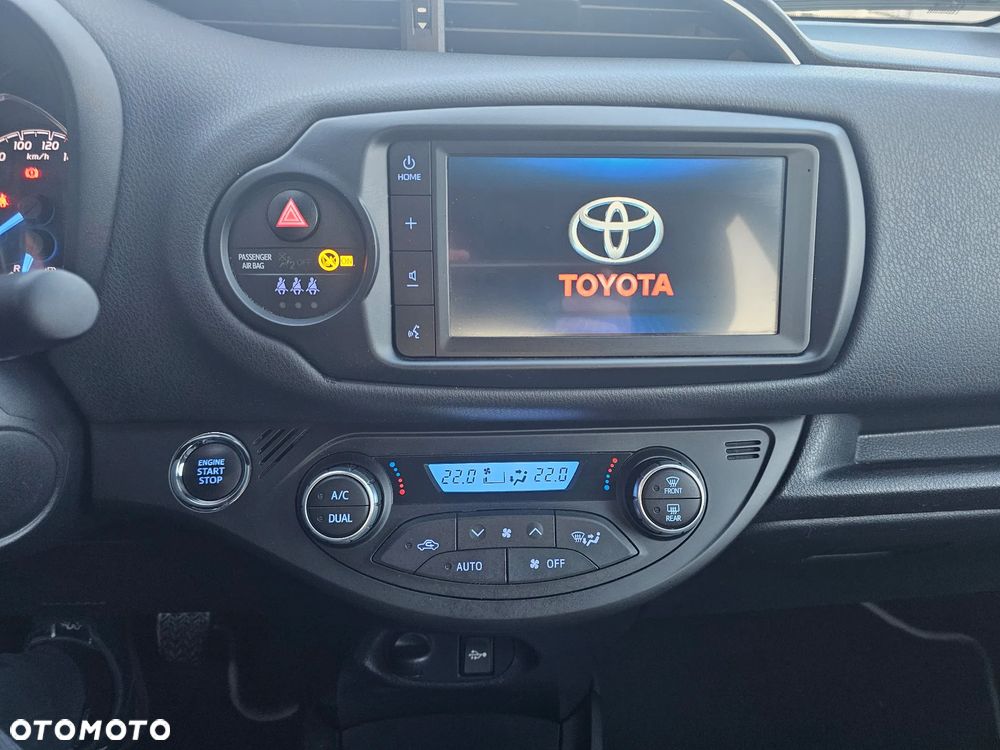 Toyota Yaris 1.5 20th Anniversary - 29