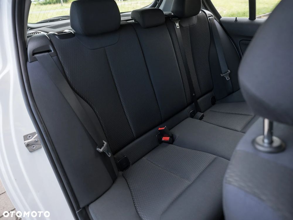 BMW Seria 1 - 29