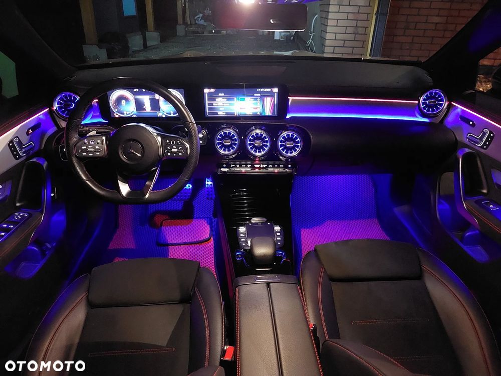 Mercedes-Benz CLA 250 4-Matic AMG Line 7G-DCT - 22