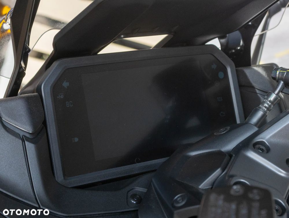 Yamaha Tmax - 7
