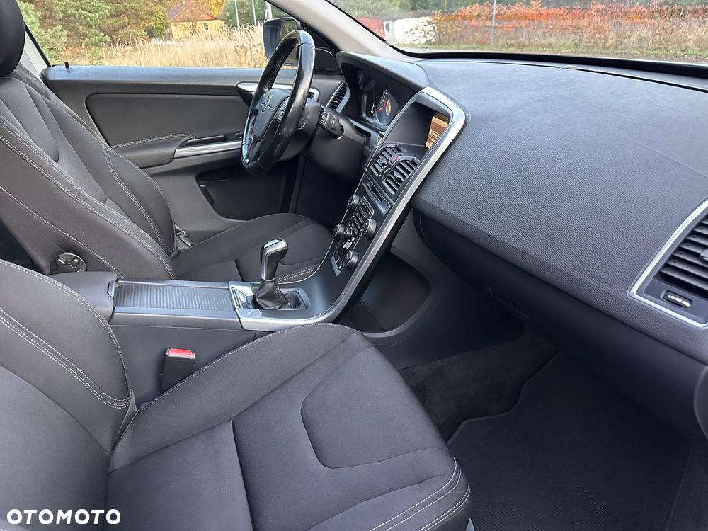 Volvo XC 60 D4 Momentum - 20