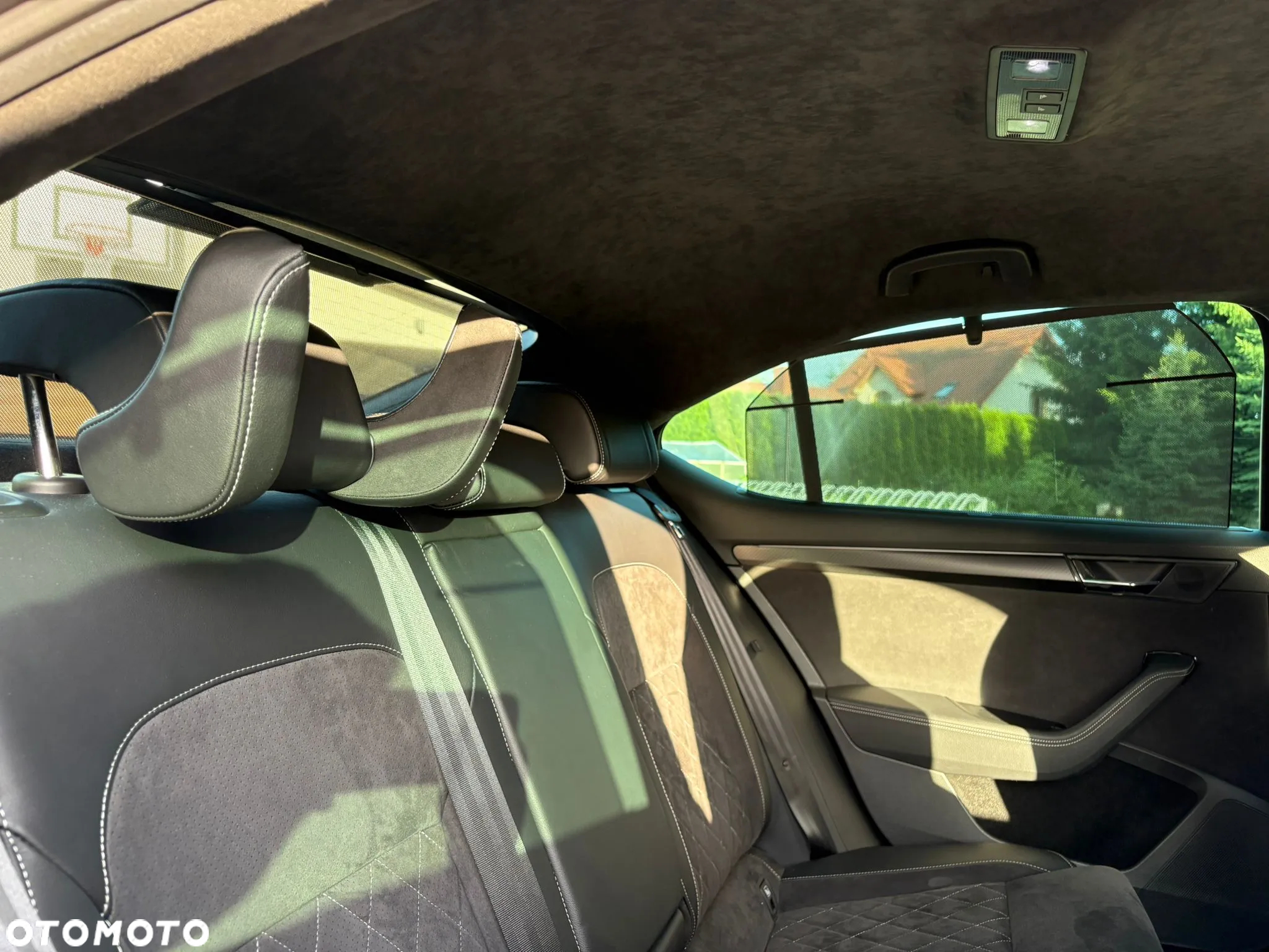 Skoda Superb 2.0 TDI SCR Sportline DSG - 11