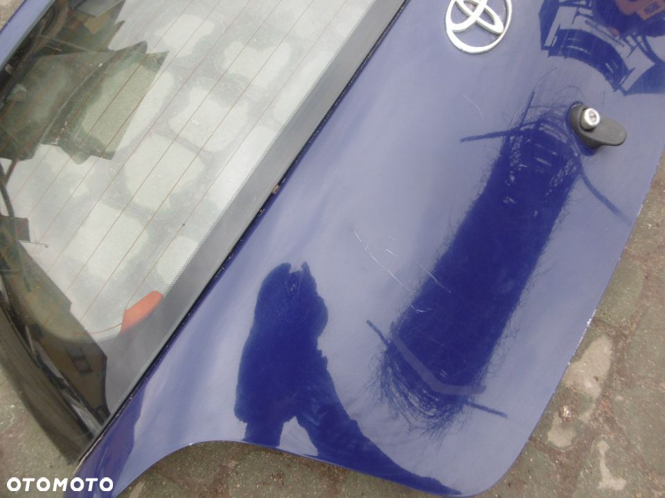 Klapa TOYOTA YARIS I - 2
