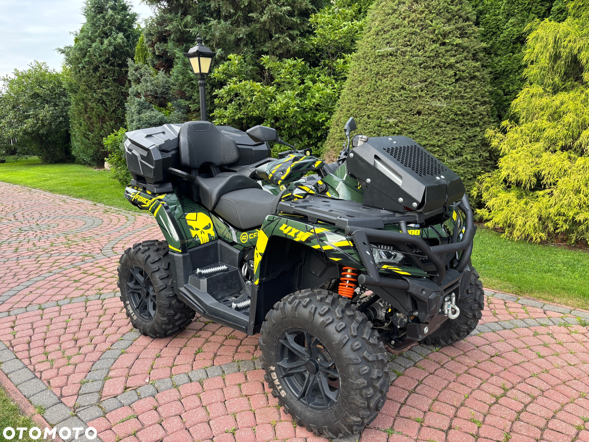CFMoto CForce - 9
