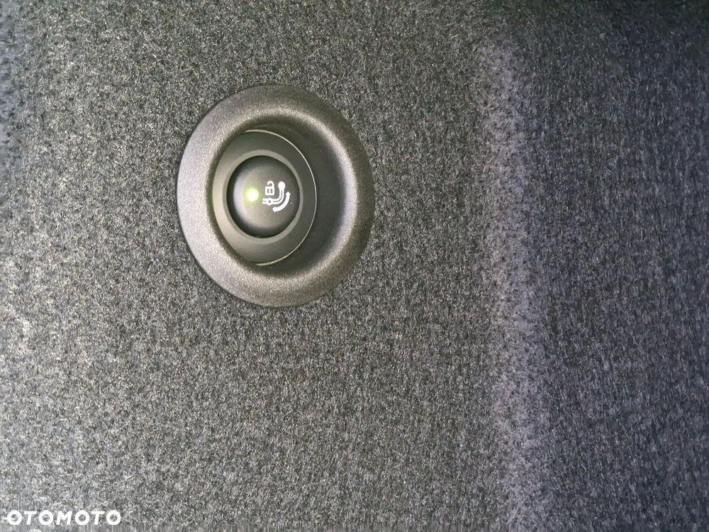 MINI Countryman SE ALL4 66.5kWh Linia Classic - 34