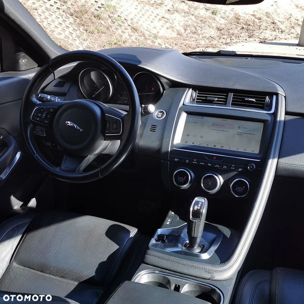 Jaguar E-Pace 2.0 i4D AWD - 10