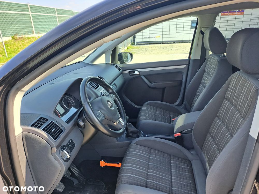 Volkswagen Touran 1.4 TSI Cross - 8