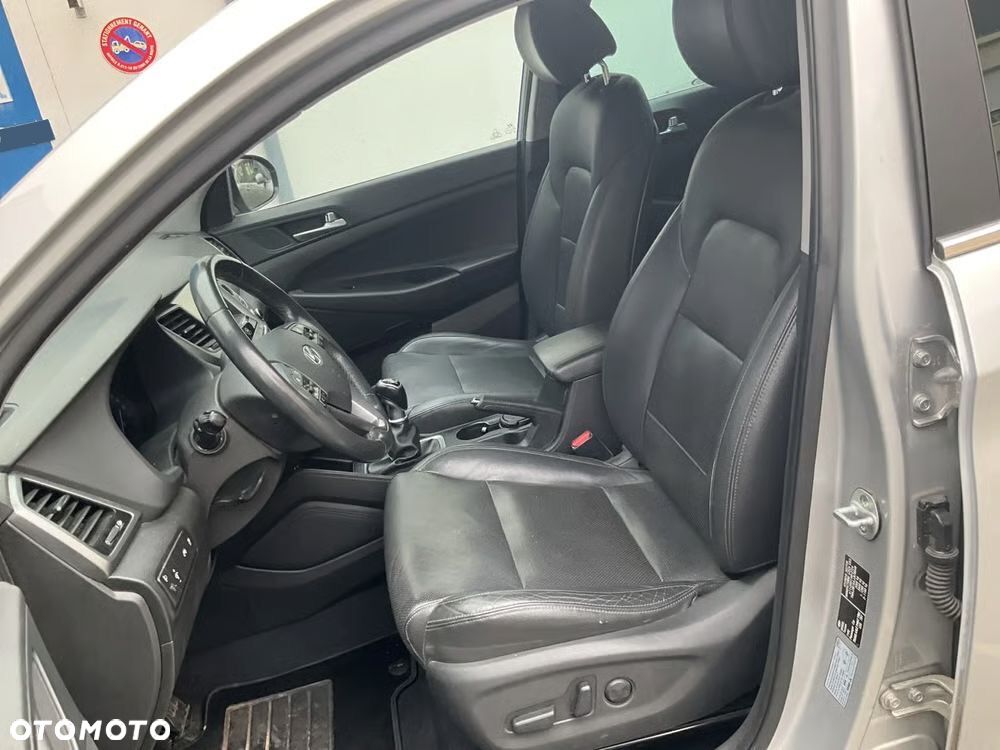 Hyundai Tucson 1.7 CRDI BlueDrive Style 2WD - 7