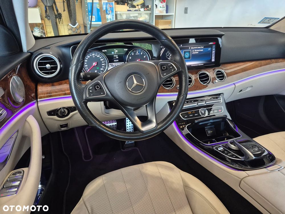 Mercedes-Benz Klasa E 400 4-Matic Avantgarde - 18