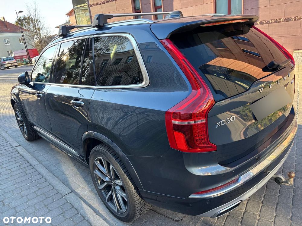 Volvo XC 90 - 2