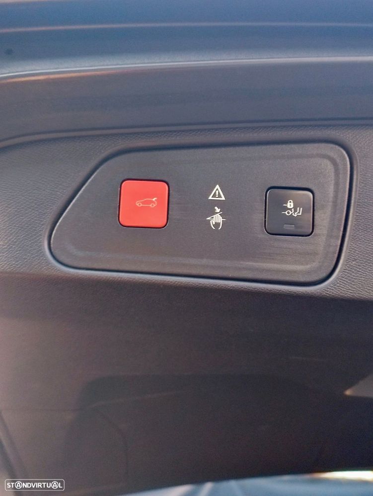 Peugeot 3008 1.2 PureTech Allure Grip Control EAT6 - 36