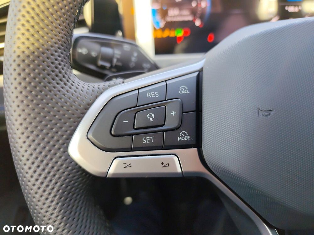 Volkswagen Passat - 19