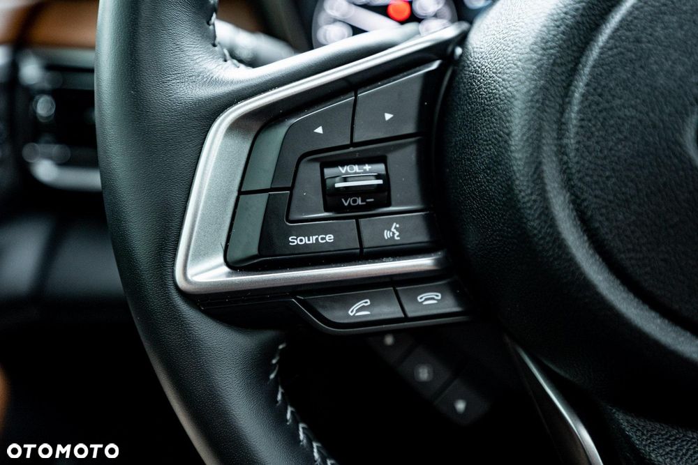 Subaru Outback 2.5i Lineartronic Edition Platinum Cross - 18
