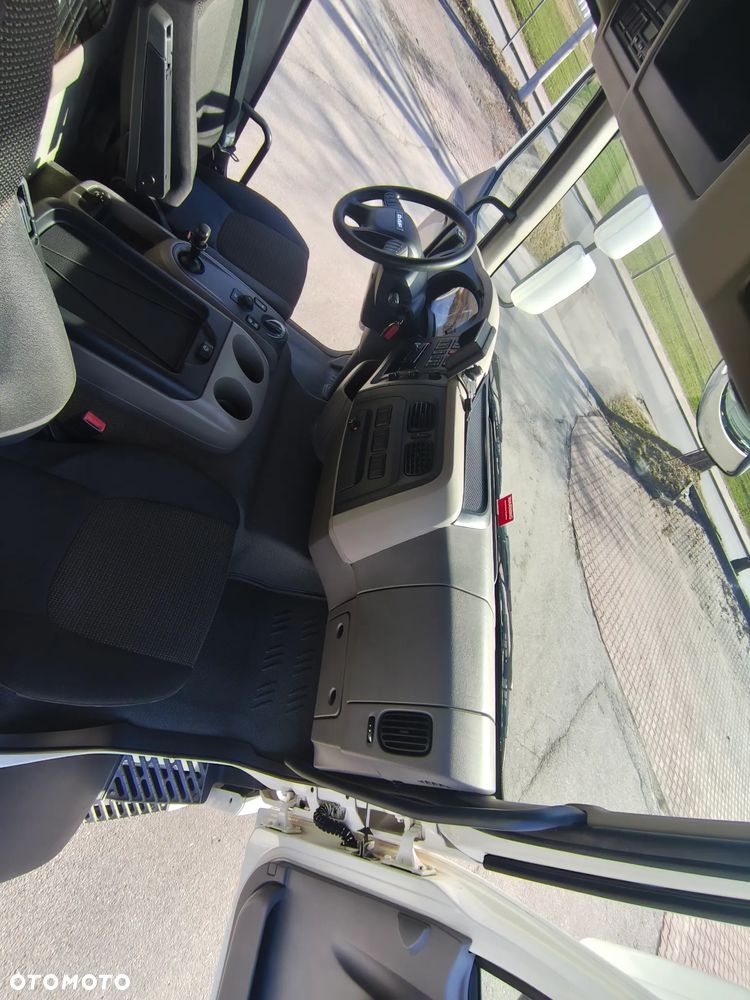 DAF DAF LF 250 / FA 290 / Izoterma / Winda / Holandia / Przebieg 241000 km /18 palet - 7