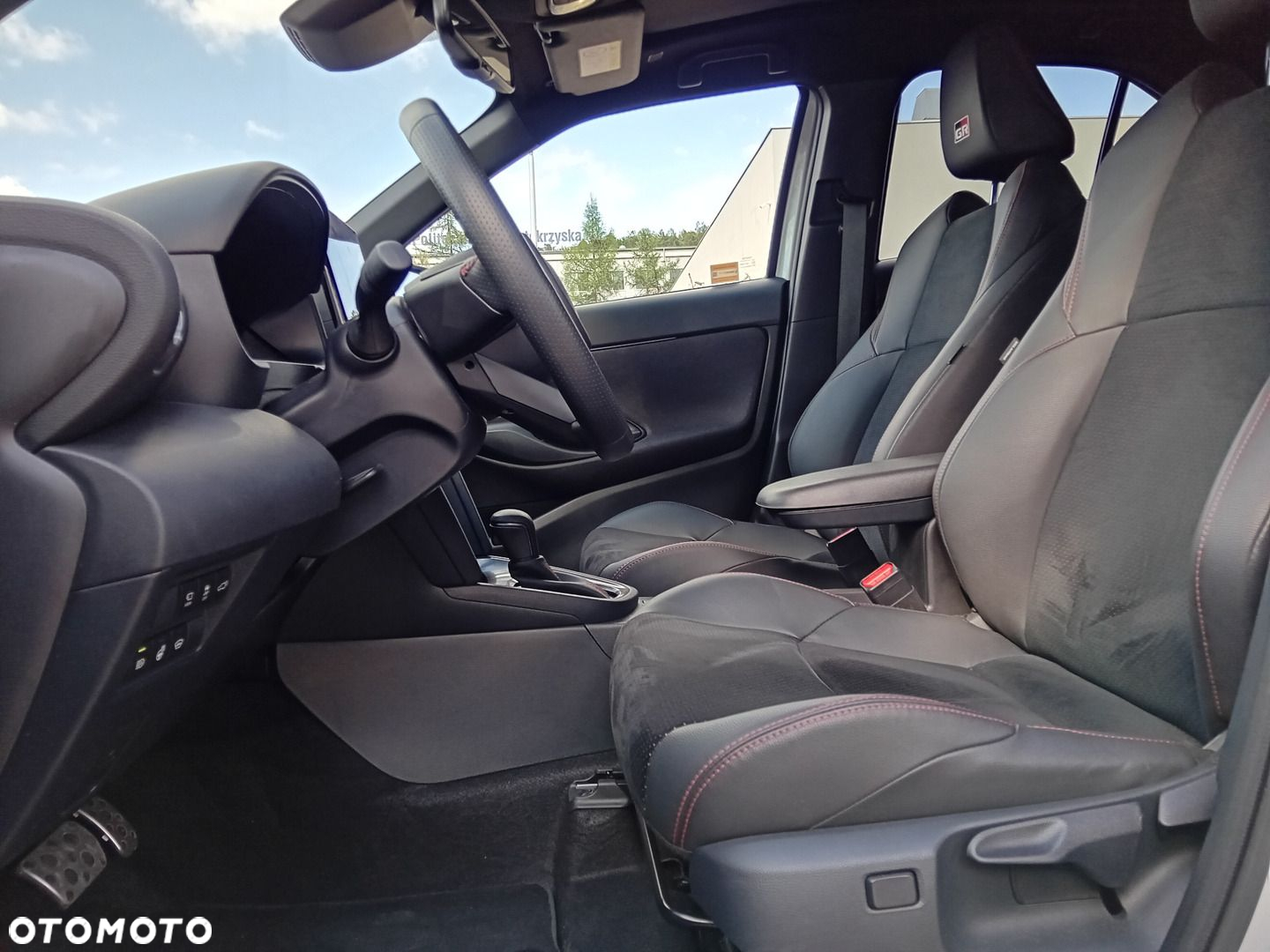Toyota Yaris Cross - 13