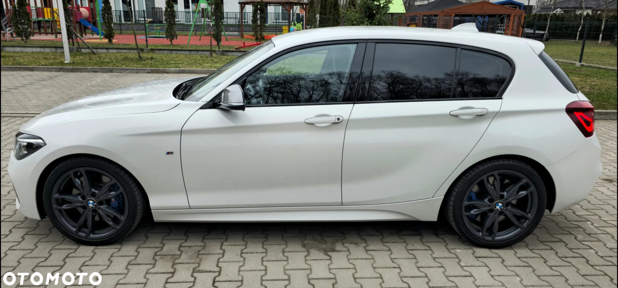 BMW Seria 1 M140i xDrive Shadow sport - 2