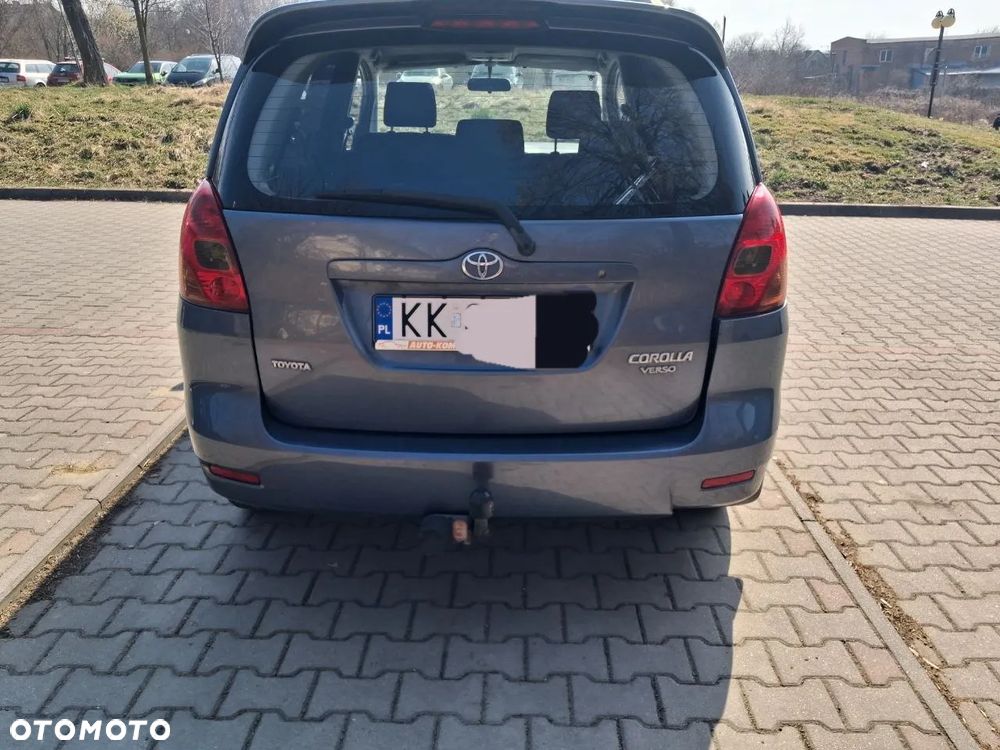 Toyota Corolla Verso - 6