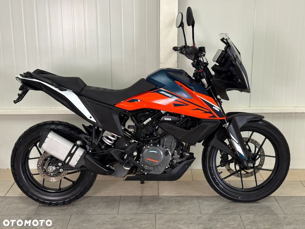 KTM Adventure - 2
