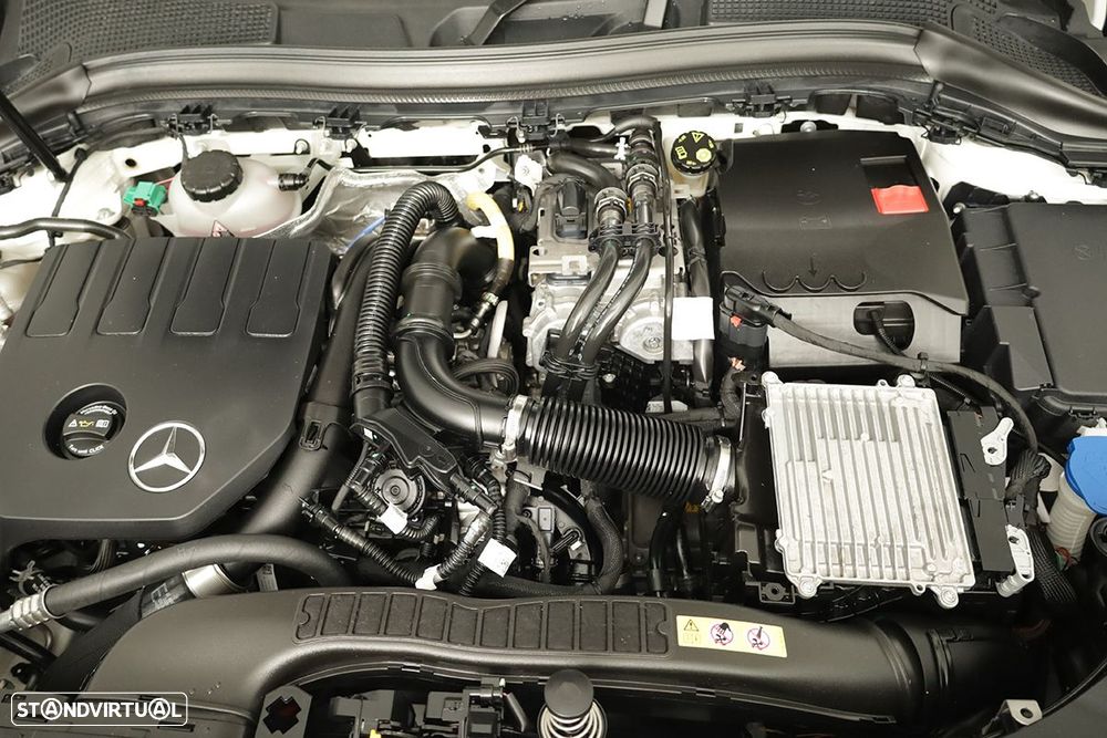 Mercedes-Benz B 250 e AMG Line - 24