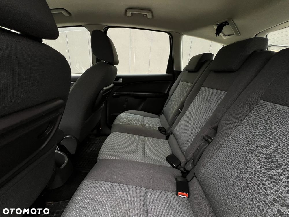 Ford Focus C-Max - 16