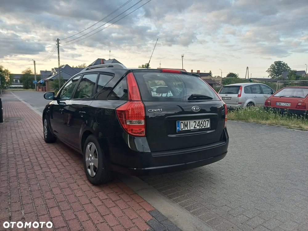 Kia Ceed 1.4 Comfort + - 12