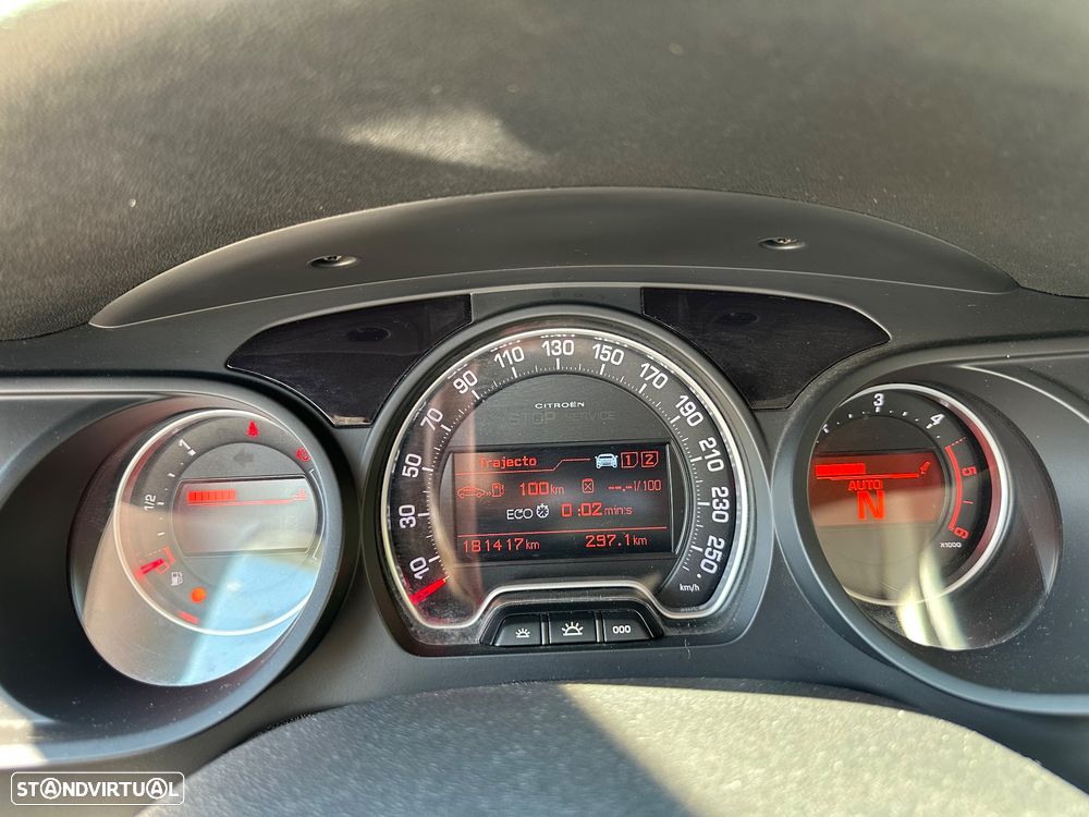 Citroën C5 Tourer 1.6 e-HDi Séduction Air.CMP6 - 28