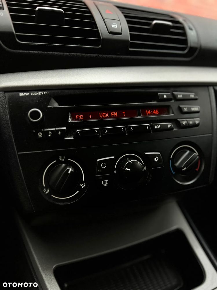 BMW Seria 1 116i - 21