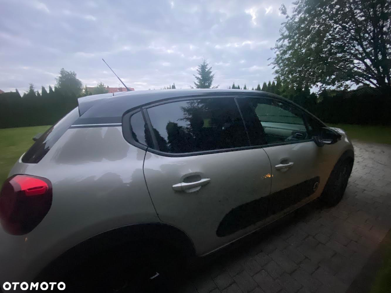 Citroën C3 1.2 PureTech GPF Shine S&S EAT6 - 4