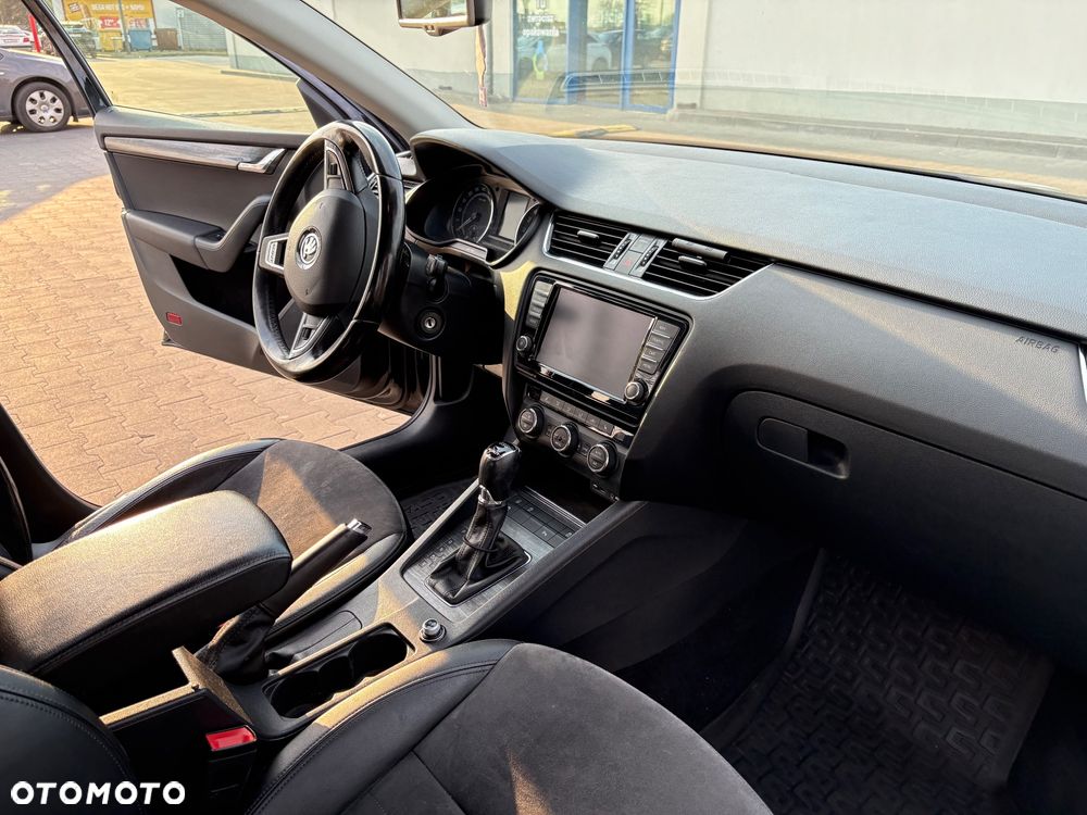 Skoda Octavia 2.0 TDI 4x4 DSG Scout - 13