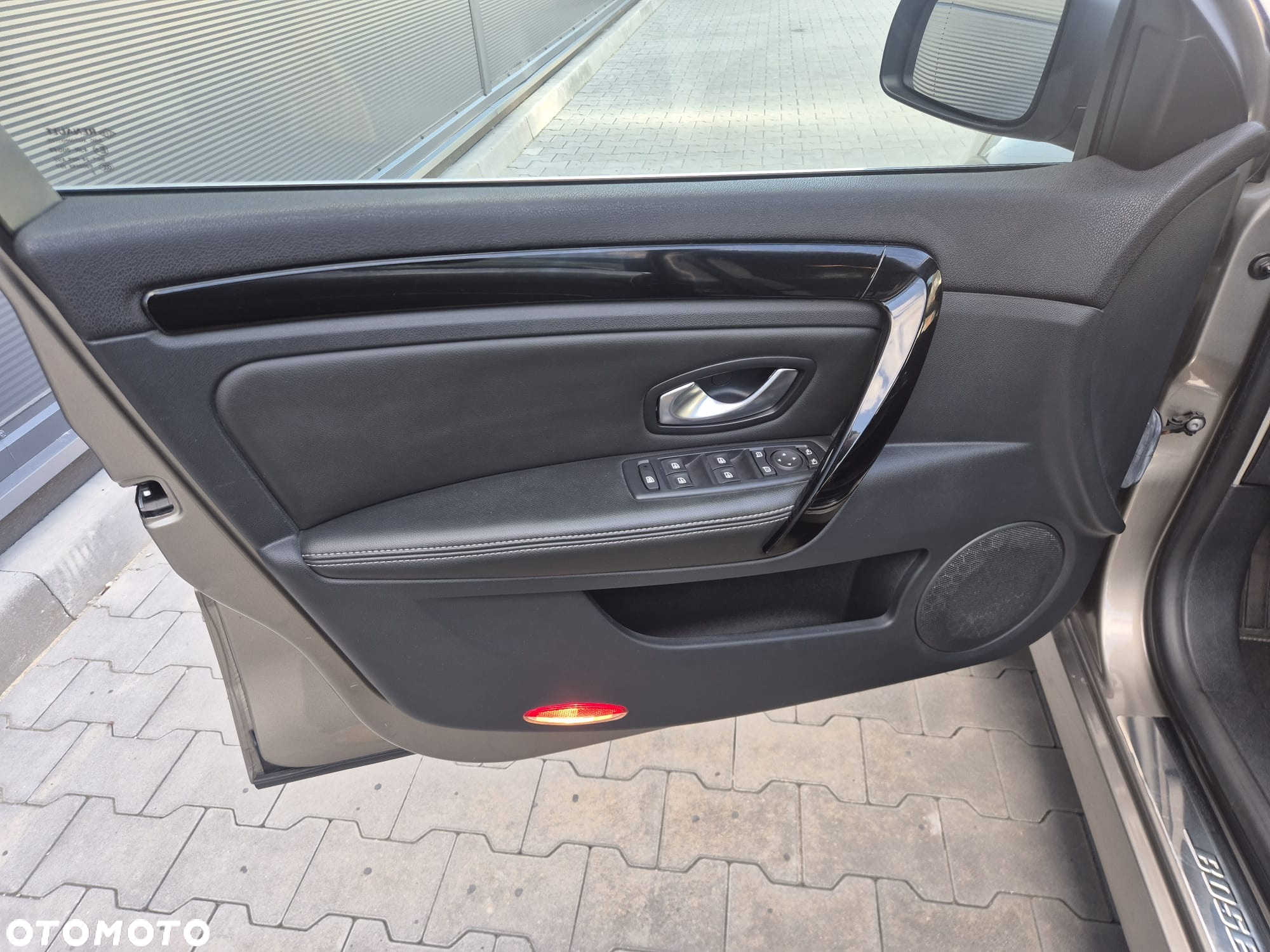 Renault Laguna 2.0 Bose Edition - 13