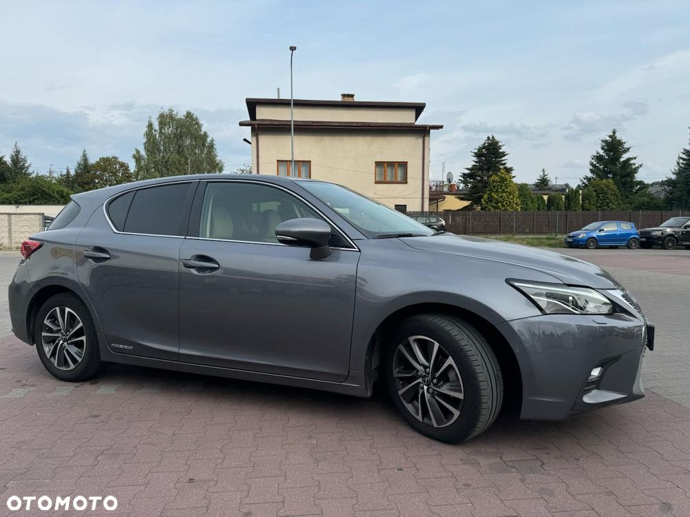 Lexus CT 200h Elegance - 1