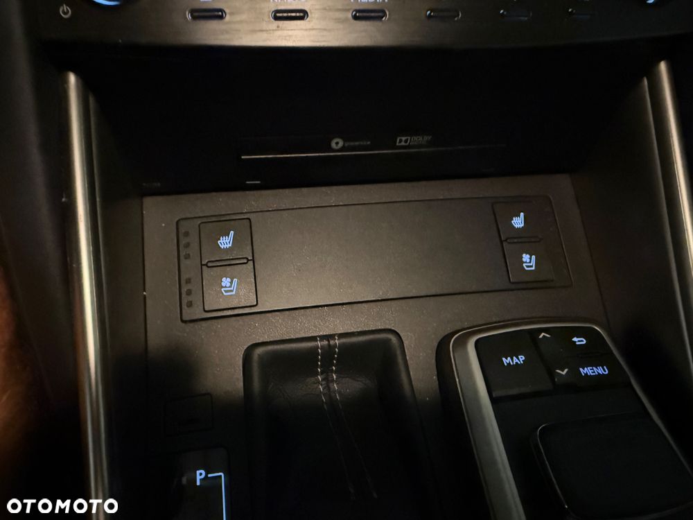 Lexus IS 300h F Sport - 13