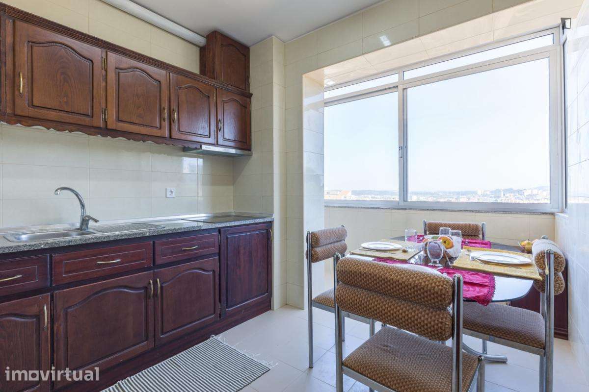 Quarto - localizado em Valongo Porto - Grande imagem: 2/20