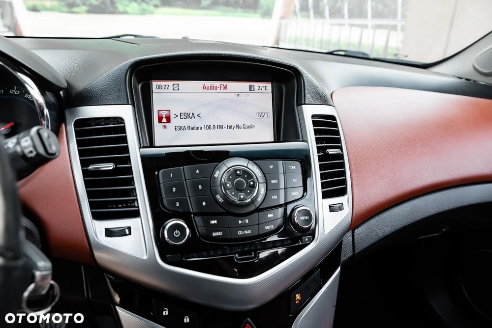 Chevrolet Cruze - 25