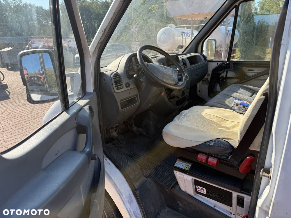 Mercedes-Benz Sprinter - 5