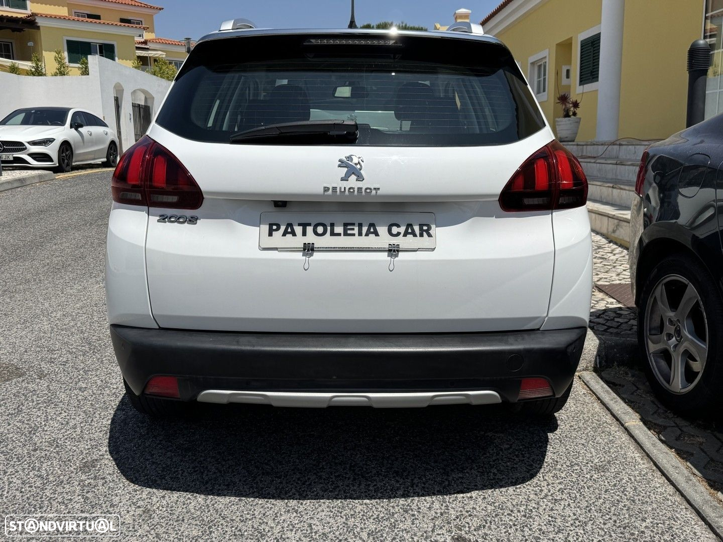 Peugeot 2008 1.2 PureTech Allure EAT6 - 5