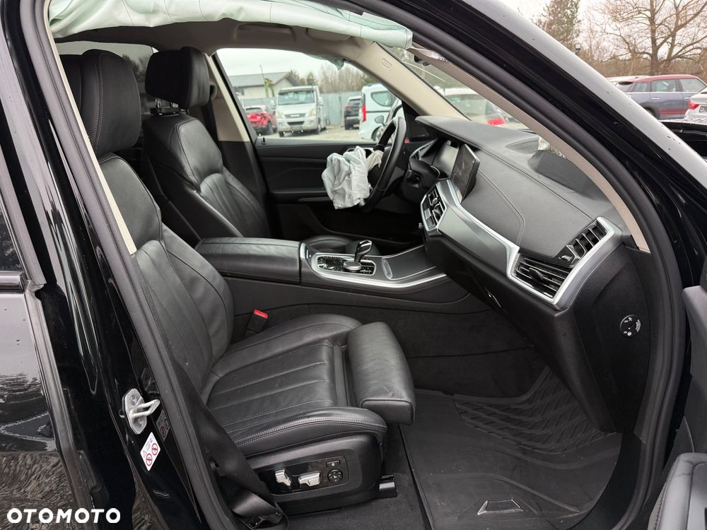 BMW X5 xDrive45e - 17